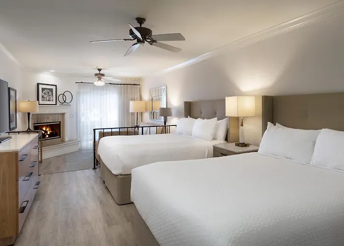 Pelican Inn & Suites