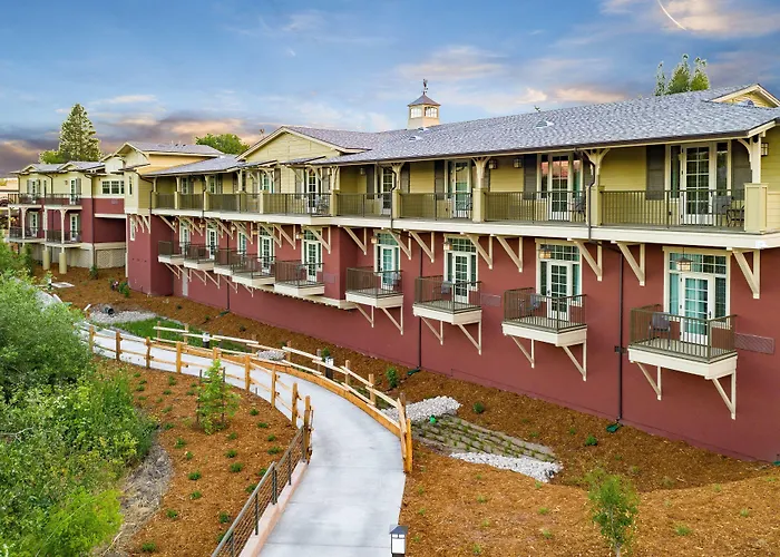 The Agrarian Hotel; Best Western Signature Collection